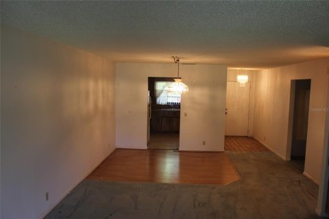 House in Winter Haven, Florida 2 bedrooms, 118.73 sq.m. № 2113223 - photo 9