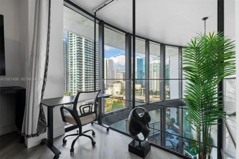 Copropriété à louer à Miami, Floride: 1 chambre, 124.21 m2 № 1988688 - photo 24