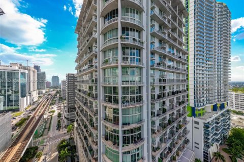 Copropriété à louer à Miami, Floride: 1 chambre, 124.21 m2 № 1988688 - photo 10
