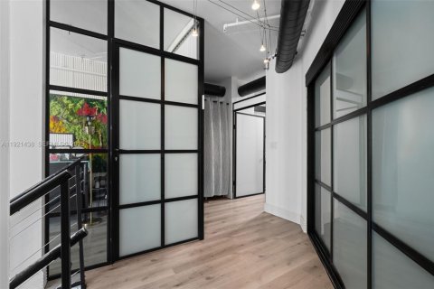 Copropriété à louer à Miami, Floride: 1 chambre, 124.21 m2 № 1988688 - photo 30