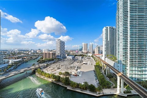 Copropriété à louer à Miami, Floride: 1 chambre, 124.21 m2 № 1988688 - photo 12