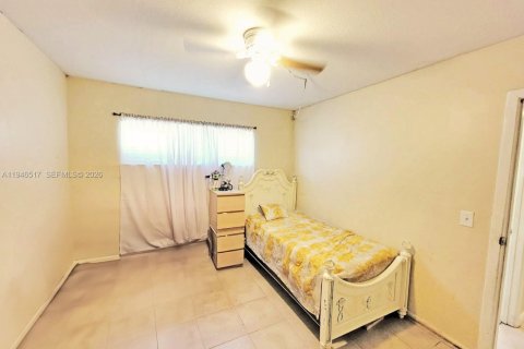 Condo in Lake Worth, Florida, 2 bedrooms  № 2002803 - photo 15