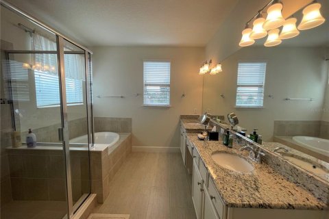 House in Orlando, Florida 4 bedrooms, 302.3 sq.m. № 1802213 - photo 19