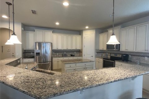 House in Orlando, Florida 4 bedrooms, 302.3 sq.m. № 1802213 - photo 14
