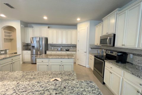 House in Orlando, Florida 4 bedrooms, 302.3 sq.m. № 1802213 - photo 13