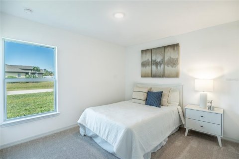 House in Punta Gorda, Florida 3 bedrooms, 115.2 sq.m. № 1912176 - photo 8