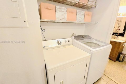 Copropriété à vendre à Hollywood, Floride: 1 chambre, 62.24 m2 № 2044600 - photo 11