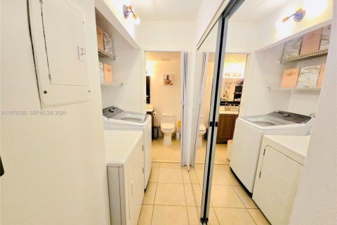 Copropriété à vendre à Hollywood, Floride: 1 chambre, 62.24 m2 № 2044600 - photo 10