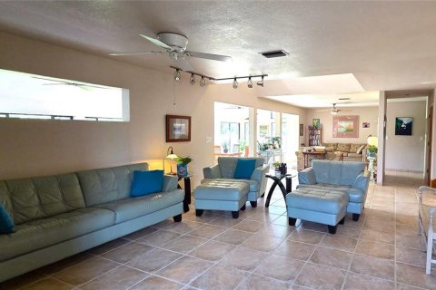 Villa ou maison à vendre à Punta Gorda, Floride: 3 chambres, 248.42 m2 № 2141885 - photo 6