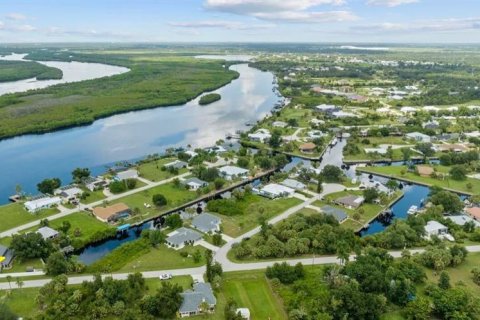 Villa ou maison à Punta Gorda, Floride 3 chambres, 248.42 m2 № 2141885