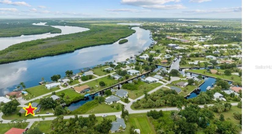 Villa ou maison à Punta Gorda, Floride 3 chambres, 248.42 m2 № 2141885