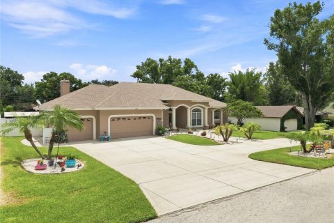 House in Lakeland, Florida 4 bedrooms, 287.53 sq.m. № 2258856 - photo 3