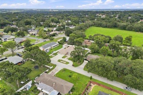 House in Lakeland, Florida 4 bedrooms, 287.53 sq.m. № 2258856 - photo 5