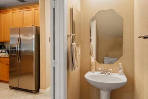 Touwnhouse à vendre à Davie, Floride: 2 chambres, 110.09 m2 № 2076997 - photo 18