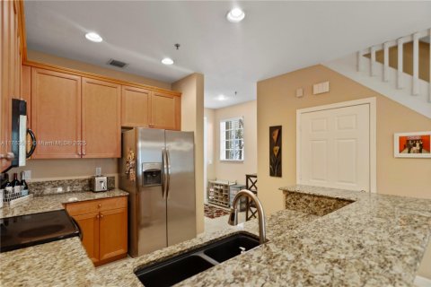 Touwnhouse à vendre à Davie, Floride: 2 chambres, 110.09 m2 № 2076997 - photo 16