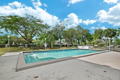 Copropriété à vendre à Miami, Floride: 1 chambre, 65.96 m2 № 1861686 - photo 14