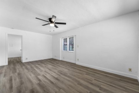 Apartment in Stuart, Florida 1 bedroom, 50.63 sq.m. № 2392773 - photo 4