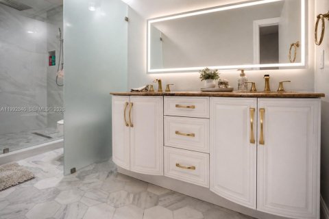 Casa en venta en Homestead, Florida, 4 dormitorios, 242.38 m2 № 2056711 - foto 14