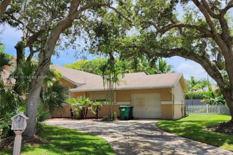 Casa en venta en Homestead, Florida, 4 dormitorios, 242.38 m2 № 2056711 - foto 5