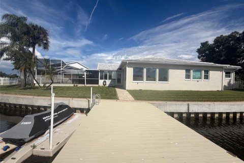 Casa en venta en Saint Petersburg, Florida, 4 dormitorios, 266.72 m2 № 2388215 - foto 5