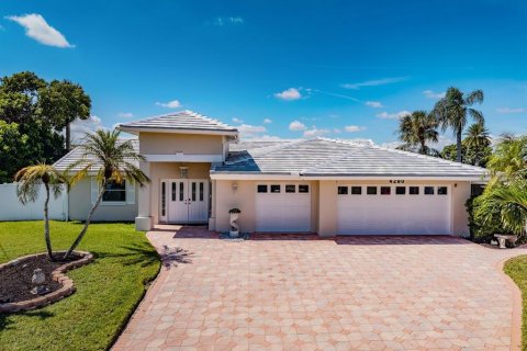 Casa en venta en Saint Petersburg, Florida, 4 dormitorios, 266.72 m2 № 2388215 - foto 6