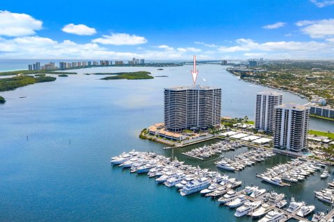Condo in North Palm Beach, Florida, 2 bedrooms № 2179616