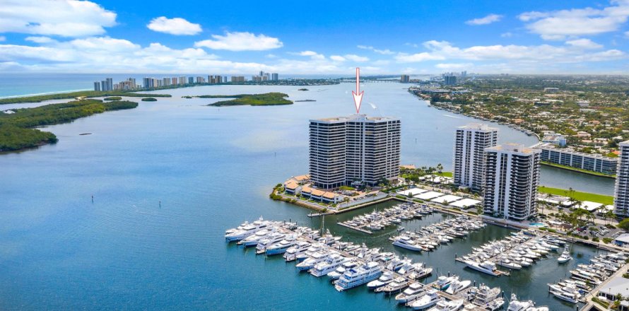 Condominio en North Palm Beach, Florida, 2 dormitorios № 2179616