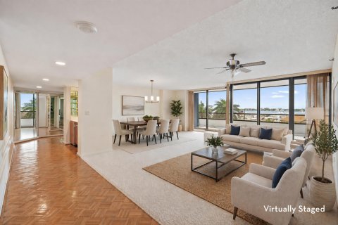 Condominio en venta en North Palm Beach, Florida, 2 dormitorios, 227.42 m2 № 2179616 - foto 5