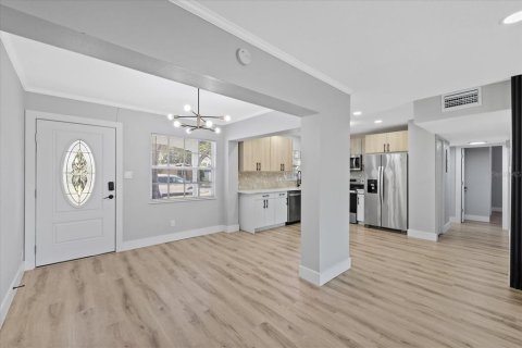 Villa ou maison à vendre à Oldsmar, Floride: 4 chambres, 119.66 m2 № 2148226 - photo 14