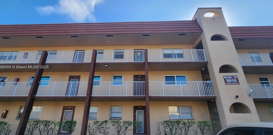 Condo in Sunrise, Florida, 2 bedrooms  № 1727194