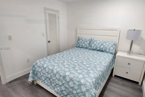 Condo in Sunrise, Florida, 2 bedrooms  № 1727194 - photo 21