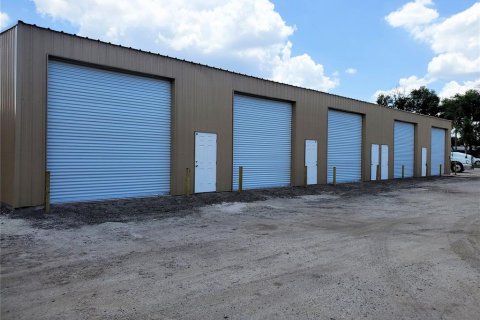 Propiedad comercial en alquiler en Ocoee, Florida № 1081811 - foto 2