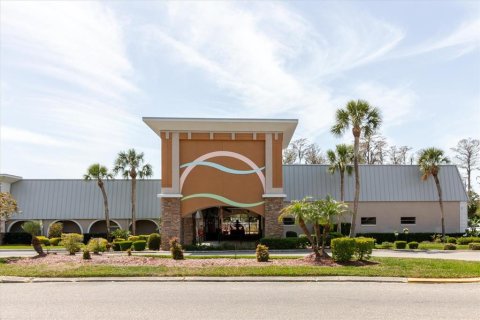 House in New Port Richey, Florida 2 bedrooms, 165.09 sq.m. № 1590135 - photo 5