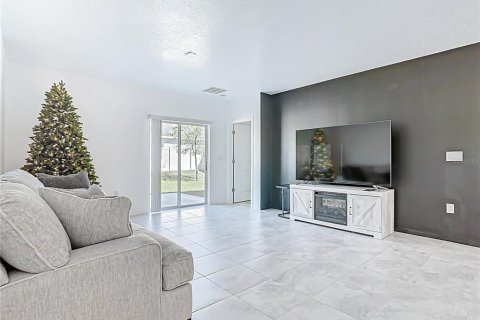 Casa en venta en Ocoee, Florida, 5 dormitorios, 220.18 m2 № 1723785 - foto 12