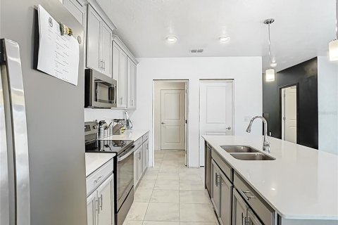 Casa en venta en Ocoee, Florida, 5 dormitorios, 220.18 m2 № 1723785 - foto 9