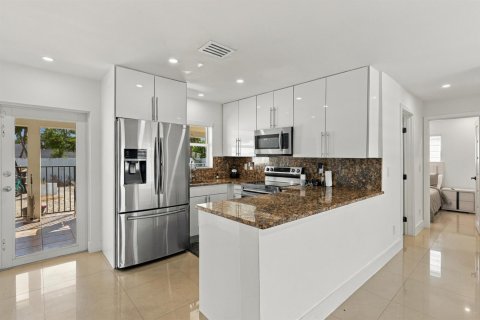 Casa en venta en West Palm Beach, Florida, 3 dormitorios, 99.5 m2 № 2432310 - foto 8