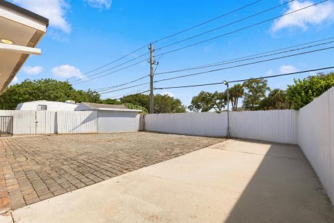 Casa en venta en West Palm Beach, Florida, 3 dormitorios, 99.5 m2 № 2432310 - foto 20