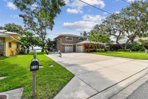 House in Palm Harbor, Florida 3 bedrooms, 161.65 sq.m. № 1854415 - photo 5