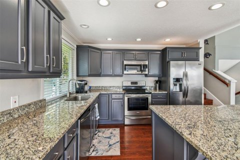 House in Palm Harbor, Florida 3 bedrooms, 161.65 sq.m. № 1854415 - photo 16