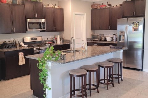 House in BELMONT in Sun City Center, Florida 6 bedrooms, 242.85 sq.m. № 1322571 - photo 8