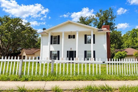 Villa ou maison à vendre à Orlando, Floride: 4 chambres, 190.64 m2 № 2400359 - photo 24