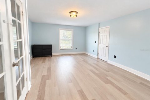 Villa ou maison à vendre à Orlando, Floride: 4 chambres, 190.64 m2 № 2400359 - photo 17