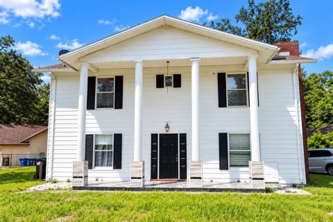 Villa ou maison à Orlando, Floride 4 chambres, 190.64 m2 № 2400359