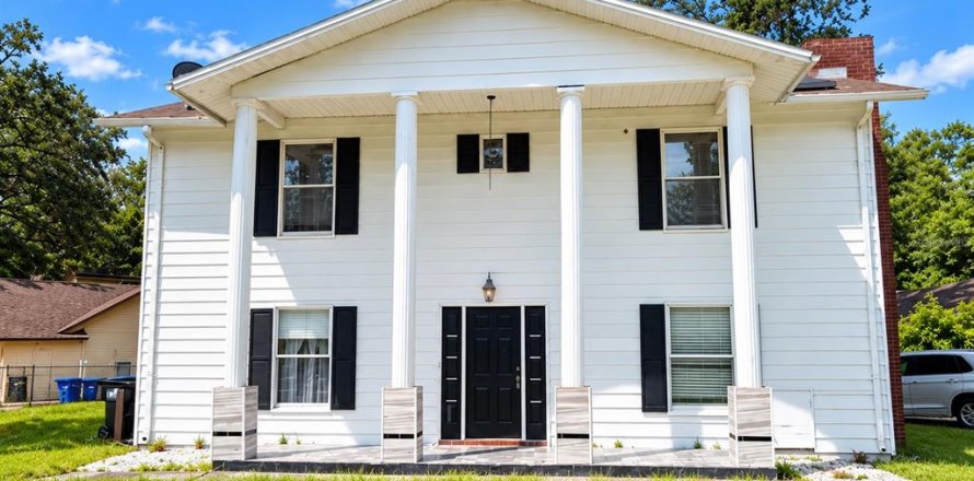 Villa ou maison à Orlando, Floride 4 chambres, 190.64 m2 № 2400359