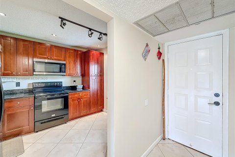 Condominio en venta en Boca Raton, Florida, 2 dormitorios, 90.58 m2 № 1924878 - foto 15