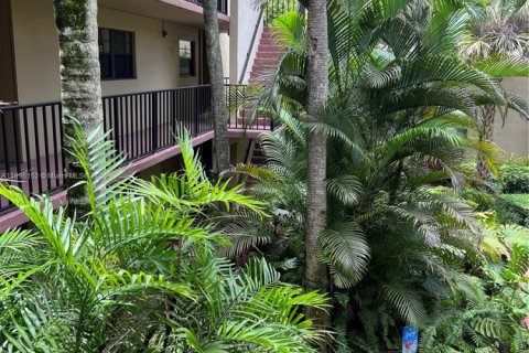 Condominio en alquiler en Miami, Florida, 1 dormitorio, 73.11 m2 № 1948668 - foto 19