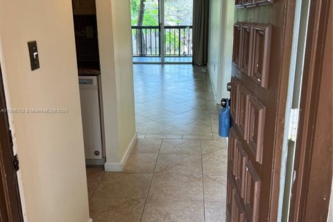 Condominio en alquiler en Miami, Florida, 1 dormitorio, 73.11 m2 № 1948668 - foto 11