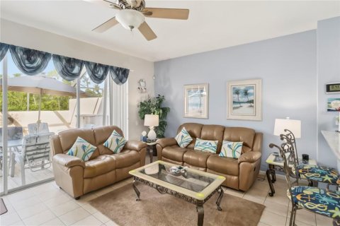 Touwnhouse à vendre à Kissimmee, Floride: 3 chambres, 133.78 m2 № 2150302 - photo 7