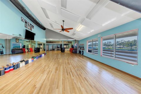 Immobilier commercial à louer à Largo, Floride: 951.41 m2 № 2435031 - photo 21