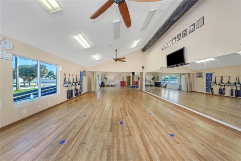 Immobilier commercial à louer à Largo, Floride: 951.41 m2 № 2435031 - photo 18